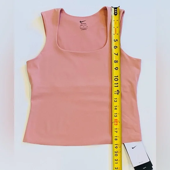 Nike Zenvy Women's Dri-FIT Tank Top shelf bra NWT perfect M size NWT so soft - Picture 9 of 9